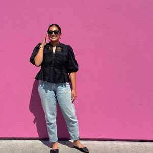 Meet your Posher, Haniya